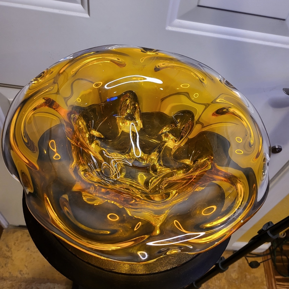Beautiful Vintage Mid Century Modern Heavy Murano Amber Bowl
